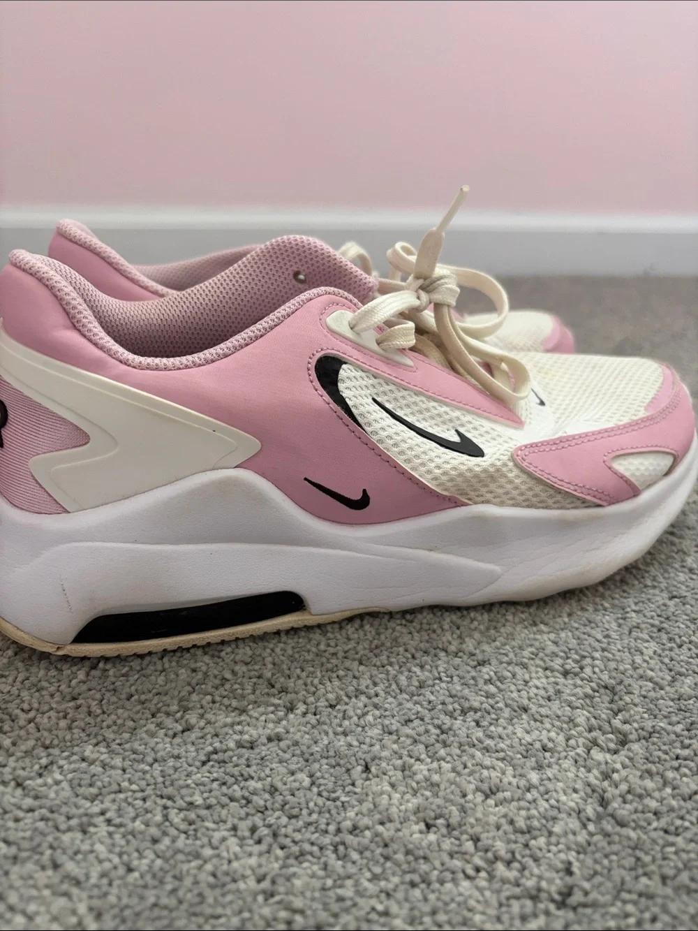 Nike Women’s Pink Sneakers